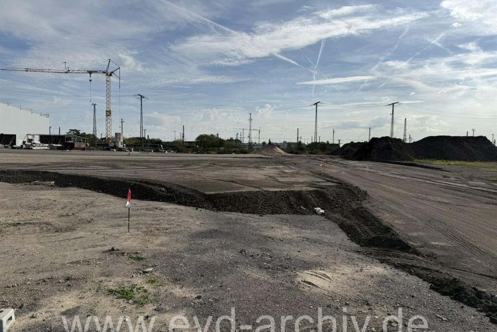 260926_01_ÜHalle